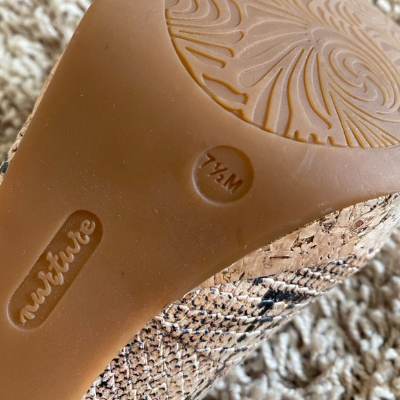 Snakeskin pattern heels - Picture 4 of 6